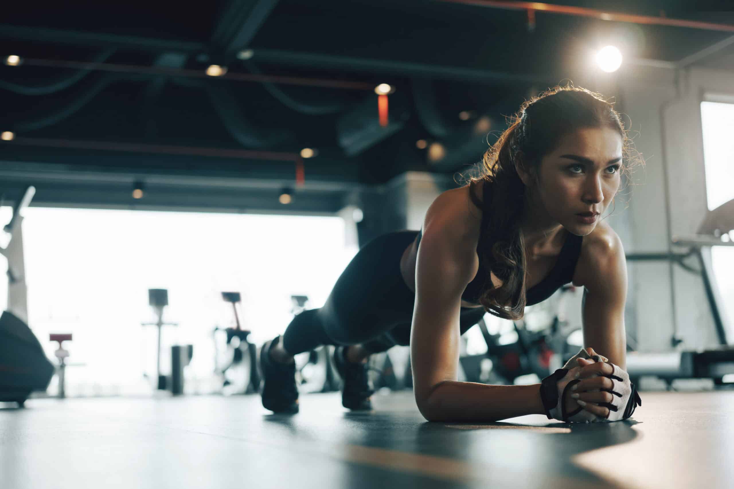la planche parmi les exercices de renforcement abdominale